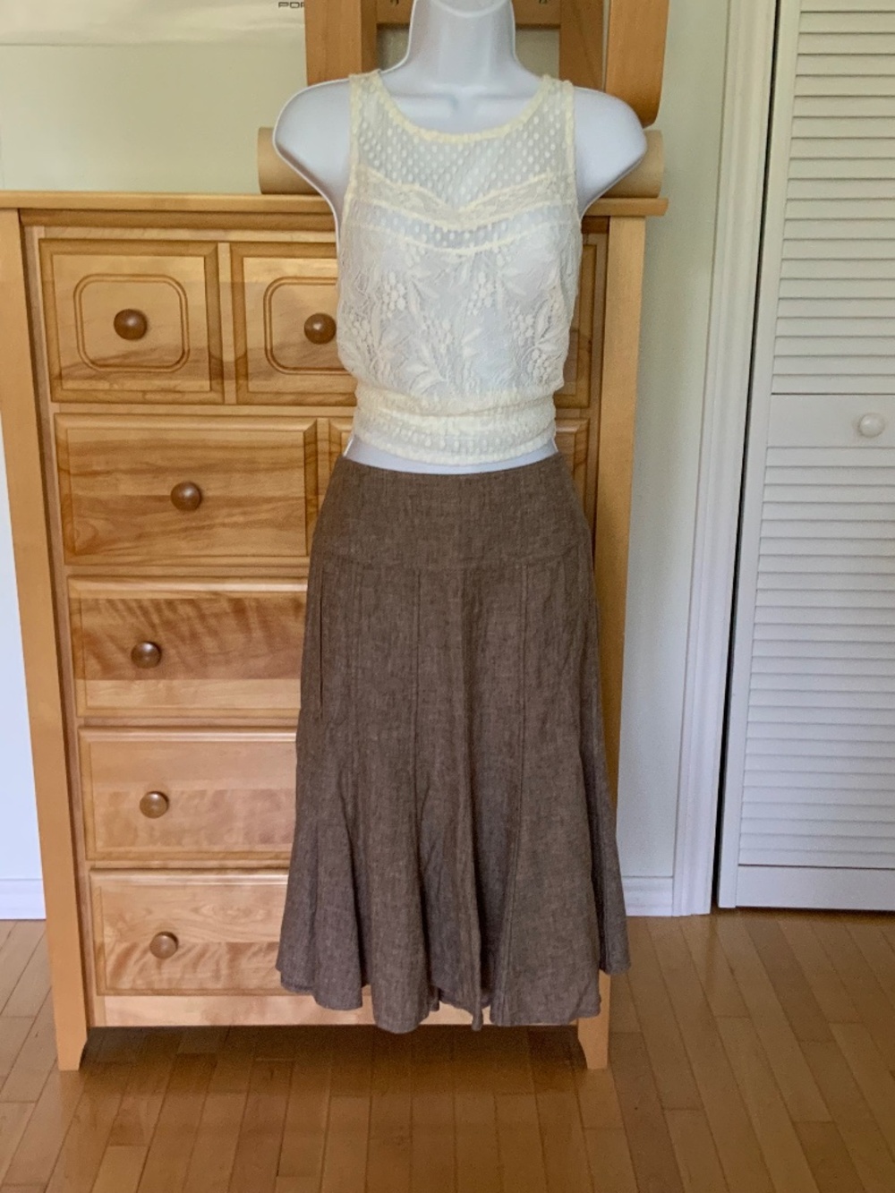 Linen blend skirt, size 8, colour beige